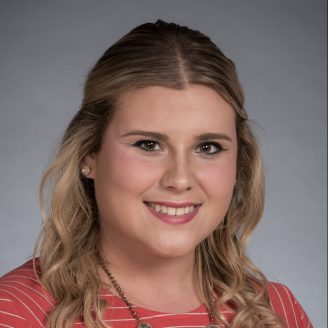Amanda McCracken Headshot