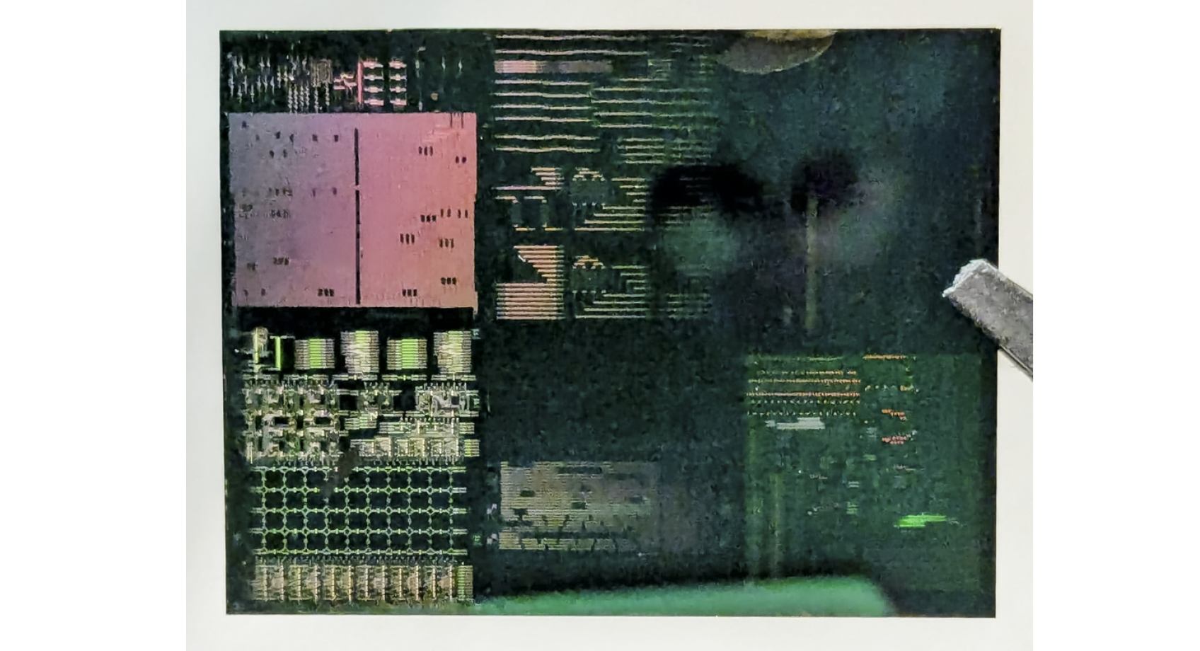 UW research team creates a new type of optical chip Banner