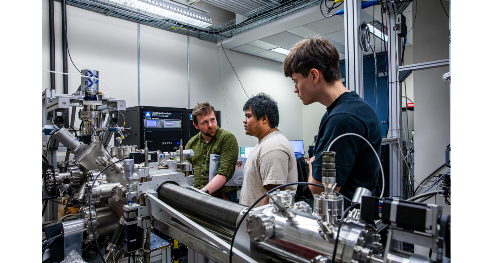 At quantum testbed lab, researchers across the UW probe ‘spooky’ mysteries of quantum phenomena Banner