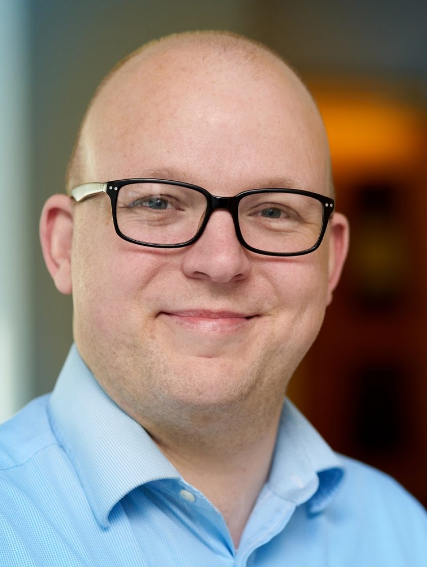 Peter McMahon Headshot